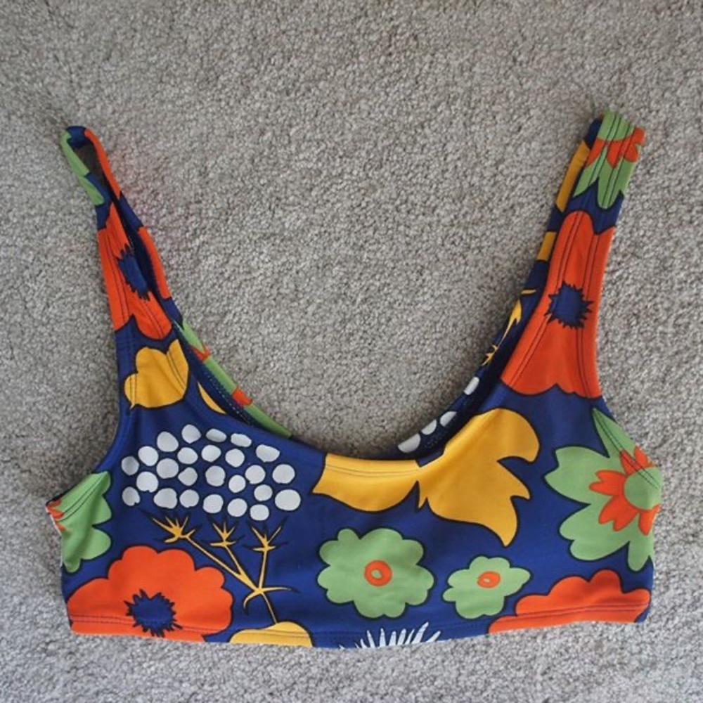 Target MARIMEKKO bikini top